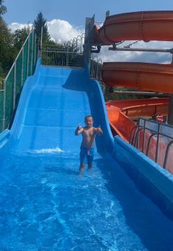 Razgibano, živahno, razigrano, počitniško, … (6)